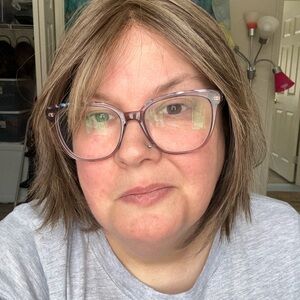 Belle Tress Tribeca - coolest ash brown